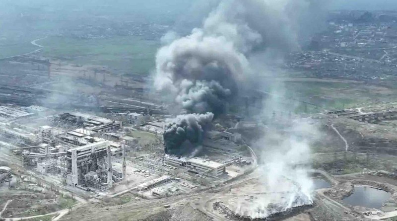 Smoke rises above Azovstal steelworks, in Mariupol, Ukraine, in this still image obtained from a recent drone video posted on social media. MARIUPOL CITY COUNCIL/via REUTERS  THIS IMAGE HAS BEEN SUPPLIED BY A THIRD PARTY. MANDATORY CREDIT. NO RESALES. NO ARCHIVES.