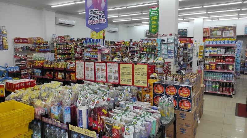 Dua Hari Setelah Penyanderaan, Minimarket di Tangerang Tetap Buka (CNBC Indonesia/Andrean Kristianto) Dua Hari Setelah Penyanderaan, Minimarket di Tangerang Tetap Buka (CNBC Indonesia/Andrean Kristianto)