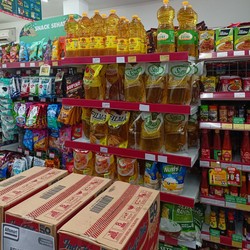 Minimarket ini Sediakan Minyak Goreng Harga Promo, Tapi..