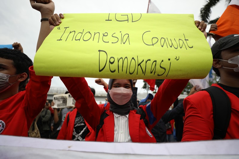 Massa yang tergabung dalam aliansi buruh dan Mahasiswa mulai tiba di depan Gedung DPR/MPR RI, Jakarta Pusat, Kamis (21/4/2022) (CNBC Indonesia/Tri Susilo) Massa yang tergabung dalam aliansi buruh dan Mahasiswa mulai tiba di depan Gedung DPR/MPR RI, Jakarta Pusat, Kamis (21/4/2022) (CNBC Indonesia/Tri Susilo)