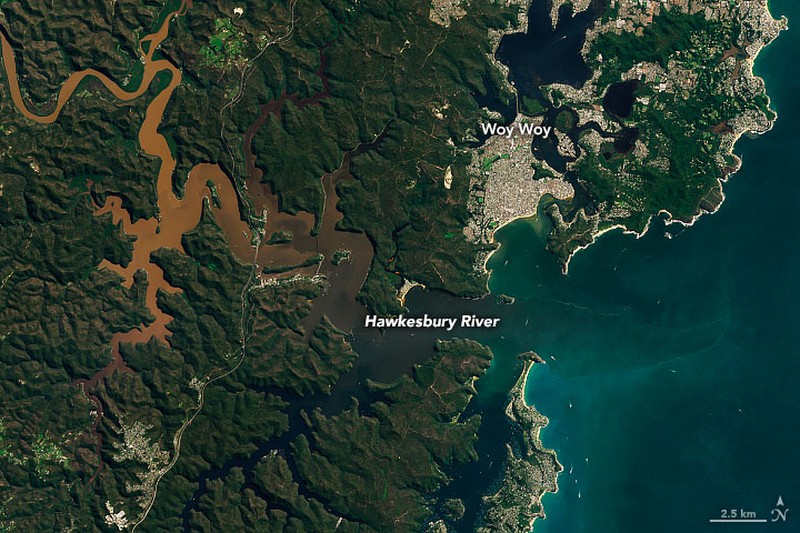Es mencair di Antartika Timur (NASA) Es mencair di Antartika Timur (NASA)