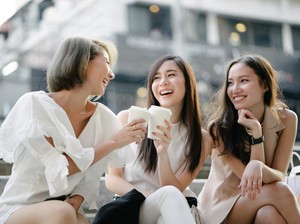 Ternyata Kita Memang Dapat Merasakan Vibe Orang Lain, Ini Penjelasan Ilmiahnya