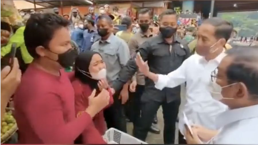 Foto/ Jokowi dicurhati pedagang soal pungli/Dok: istimewa