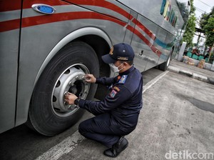 Jangan Naik Bus Berstiker Ini, Pokoknya Jangan