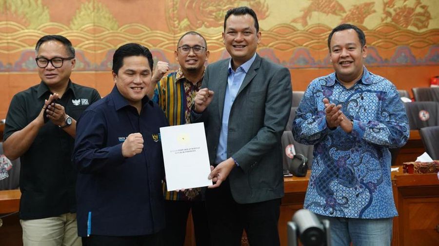 Menteri Badan Usaha Milik Negara (BUMN) Erick Thohir menyampaikan terima kasih atas dukungan panitia kerja (panja) penyelamatan PT Garuda Indonesia (Persero) Komisi VI DPR. Erick dan Panja Komisi VI DPR telah menyepakati pelaksanaan atau eksekusi skema penyelamatan Garuda. (DOk BUMN)