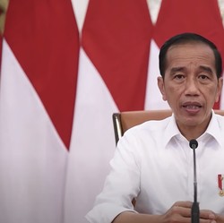 Catat! Jokowi Larang Ekspor Minyak Goreng & CPO Pada 28 April