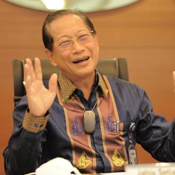 Dolar Eksportir Wajib Disimpan di RI, Ini Kata Bos BCA
