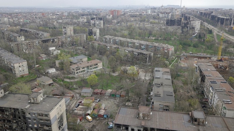 Bangunan yang rusak selama konflik Ukraina-Rusia di kota pelabuhan selatan Mariupol, Ukraina 22 April 2022. AP/ Bangunan yang rusak selama konflik Ukraina-Rusia di kota pelabuhan selatan Mariupol, Ukraina 22 April 2022. AP/