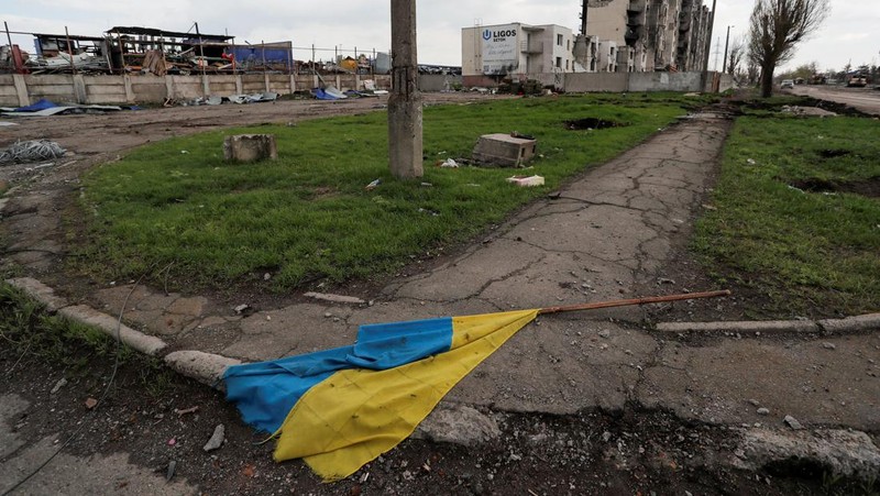 Bangunan yang rusak selama konflik Ukraina-Rusia di kota pelabuhan selatan Mariupol, Ukraina 22 April 2022. AP/