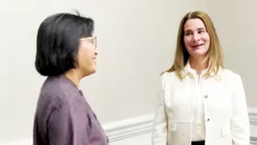 Menteri Keuangan (Menkeu), Sri Mulyani Indrawati, bertemu dengan Melinda French Gates (Tangkapan Layar via Instagram @smindrawati)