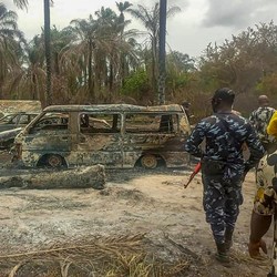 Perang Saudara Menggila! Warga Dibakar Hidup-Hidup, 100 Lebih Tewas