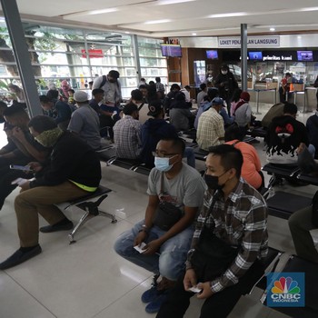 Ramai-Ramai Warga Mulai Tinggalkan Jakarta untuk Mudik