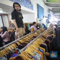 Fenomena Baju 'Impor Bangkok', Serbu Tanah Abang-Toko Online