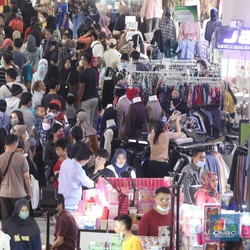 Baju Impor Bakal Makin Banjir, Begini Janji Anak Buah Zulhas