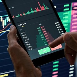 Ada Duit Lebih? Beli Saham Ini Bisa Cuan Ratusan Juta Setahun