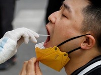Jumlah Kasus Terus Naik, Beijing Fokus Uji Massal Covid-19