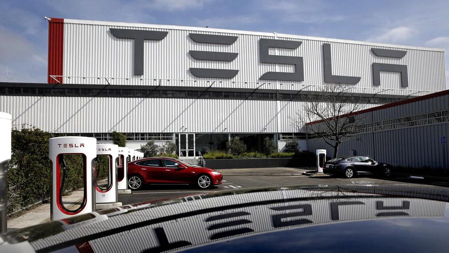 Pabrik Tesla (ASSOCIATED PRESS/Michael Macor)