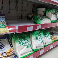 RI di Ambang 'Kiamat' Gula, Impor Gede-Gedean Produksi Drop