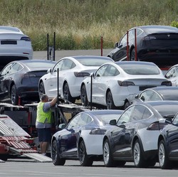 Mobil Tesla Tak Laku, Cuma Terjual Segini Sepanjang 2024