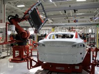 Tesla Buang Sampah Sembarangan, Bayar Rp 23,5 Miliar