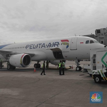 Momen Pelita Air Resmi Memulai Penerbangan Rute Jakarta-Bali