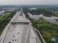 Arus Mudik di Gerbang Tol Cikampek Utama: Sepi & Lancar