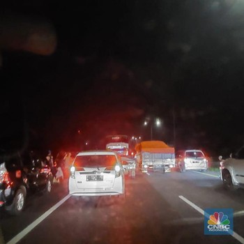 Malam Ini Tol Cikopo-Palimanan Mulai Macet Parah