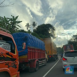 Polisi Berlakukan Buka-Tutup Jalan Menuju Merak