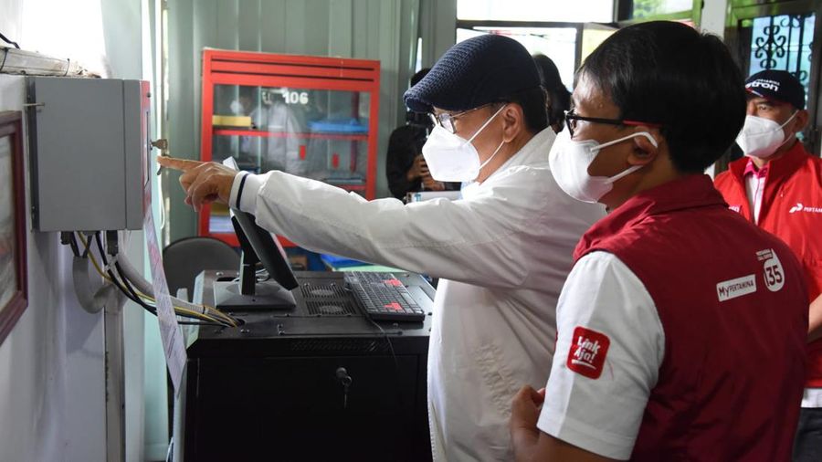 Menteri ESDM Arifin Tasrif sidak stok BBM di Jalur Mudik Pantura. (Dok: KESDM)