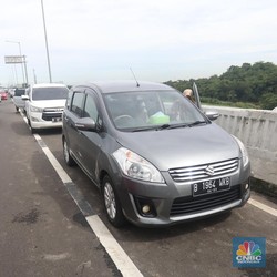 Imbas Macet, Tol Layang MBZ Arah Cikampek Ditutup Sementara