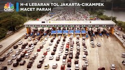 Video: H-4 Lebaran, Tol Jakarta-Cikampek Macet Parah