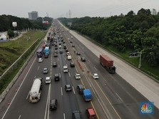 Awas Macet, Ada Konstruksi Pelebaran Jalan di Tol Cikampek