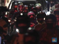 Menyemut! Seperti Ini Atmosfer Pemudik Motor di Karawang