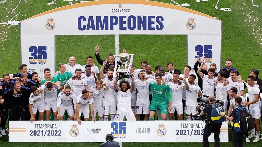 Perayaan keberhasilan Real Madrid menjuarai La Liga 2021/2022