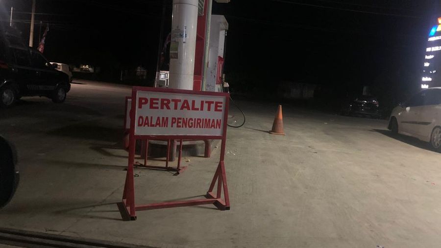 SPBU Jambi-Muara Bungo kehabisan stok BBM Pertalite dan Pertamax (Foto: Maikel Jefriando)
