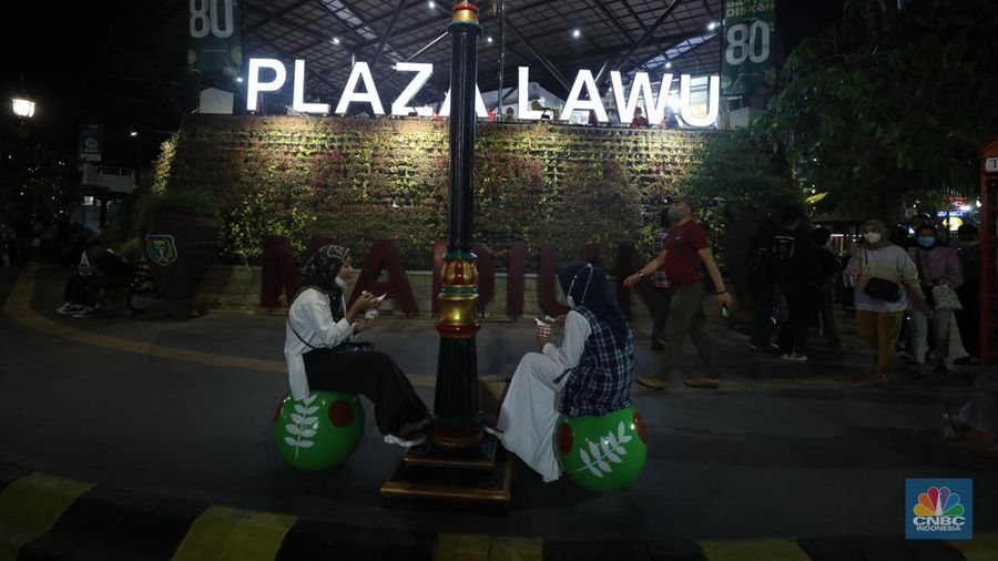 Patung Merliun di Madiun (CNBC Indonesia/Tri Susilo)