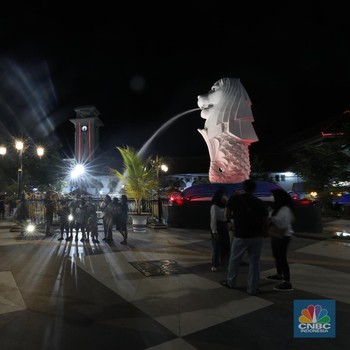 Mudik ke Madiun Berasa Lagi di Singapura, ada Patung Merlion
