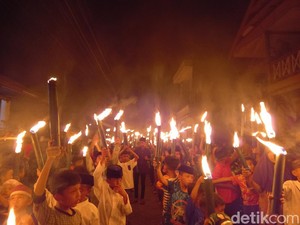 Pawai Obor di Masjid 99 Kubah Makassar Bakal Diikuti 15.300 Orang Malam Ini