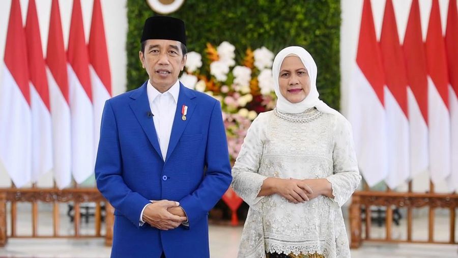 Presiden Jokowi dan Ibu Iriana Sampaikan Ucapan Selamat Idulfitri 1443 Hijriah. (Biro Setpres RI)