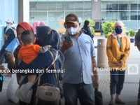H-1 Lebaran,Terminal Pulogebang Dipadati Ribuan Pemudik