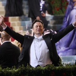Apa Benar Elon Musk Beli Twitter karena Donald Trump?