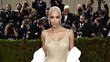 Kim Kardashian Pakai Gaun Termahal Dunia, Berapa Harganya?