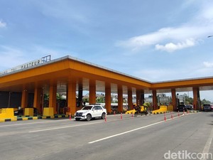 Libur Nataru, Puluhan Ribu Kendaraan Masuk Kota Bandung