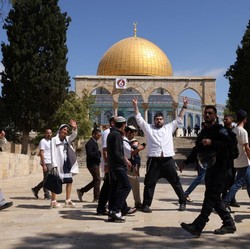 Al-Aqsa Panas, Ribuan Yahudi Kibarkan Bendera Israel