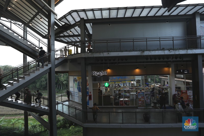 Suasana rest area 456 Jalan Tol Semarang-Solo, Jawa tengah. (CNBC Indonesia/ Tri Susilo)