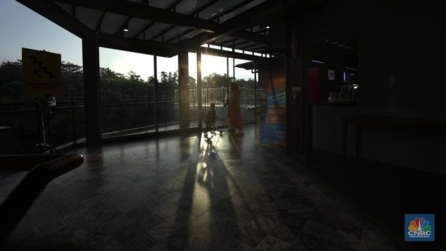 Suasana rest area 456 Jalan Tol Semarang-Solo, Jawa tengah. (CNBC Indonesia/ Tri Susilo)