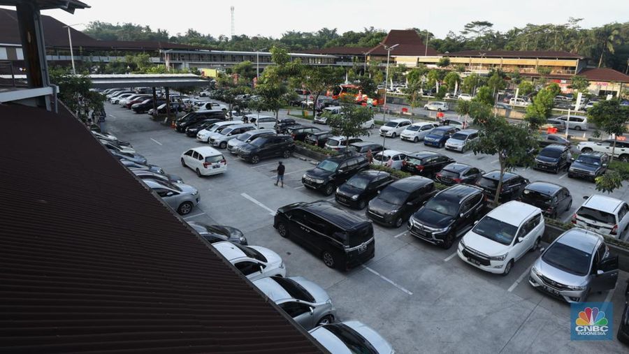 Suasana rest area 456 Jalan Tol Semarang-Solo, Jawa tengah. (²©²ÊÍøÕ¾/ Tri Susilo)