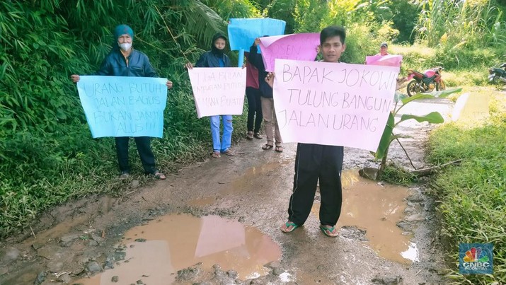 'Jalan Neraka' Cianjur Selatan Jalan tak tersentuh pembangunan di Cianjur, Jabar