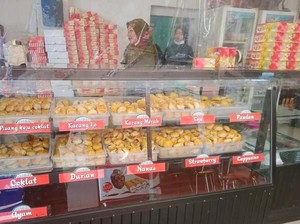 10 Rekomendasi Pusat Oleh-oleh Banyuwangi, Mulai Camilan-Kerajinan Tangan
