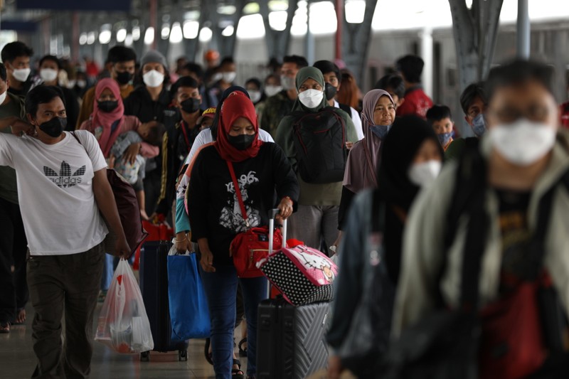 Arus Balik Lebaran di Stasiun Senen Mulai Ramai (CNBC Indonesia/Tri Susilo) Arus Balik Lebaran di Stasiun Senen Mulai Ramai (CNBC Indonesia/Tri Susilo)